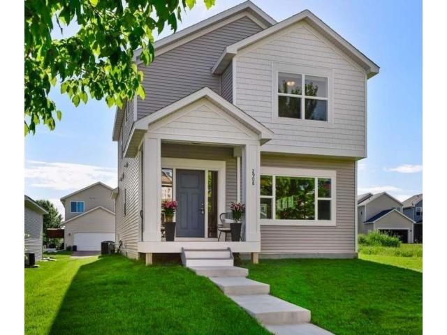 2908 Mark Twain Drive Chaska MN 55318 - MLS# 6780432