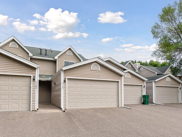 4184 Knob Circle Eagan MN 55122 - MLS# 6780515
