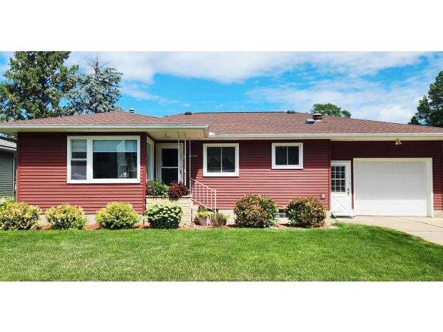 1608 W King Street Winona MN 55987 - MLS# 6780556