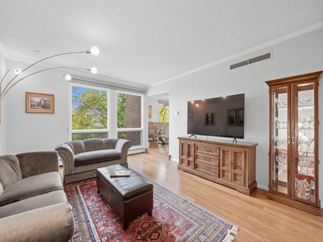 6075 Lincoln Drive Unit 305 Minneapolis MN 55436 - MLS# 6780736