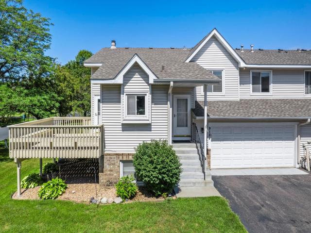 9184 Upland Lane N Maple Grove MN 55369 - MLS# 6781235