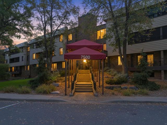 7500 Cahill Road Unit 109C Minneapolis MN 55439 - MLS# 6781333