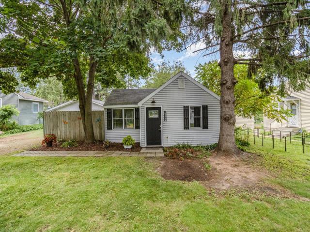 2092 Shryer Avenue E Saint Paul MN 55109 - MLS# 6781355