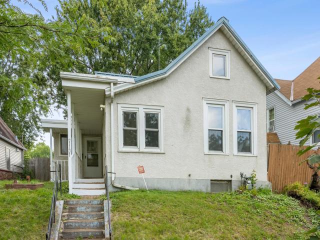 1131 Marion Street Saint Paul MN 55117 - MLS# 6781469