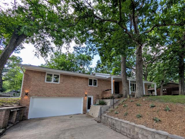 125 Hampshire Avenue N Minneapolis MN 55427 - MLS# 6781624