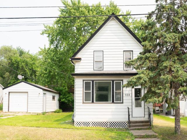 938 Cypress Street Saint Paul MN 55106 - MLS# 6781814