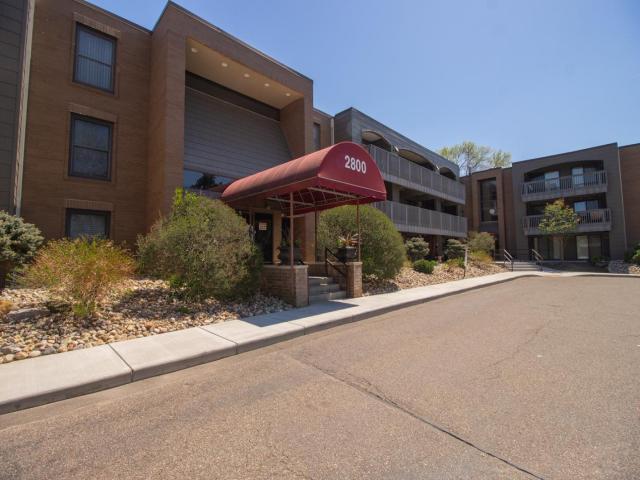 2800 Hamline Avenue N Unit 139 Saint Paul MN 55113 - MLS# 6782755
