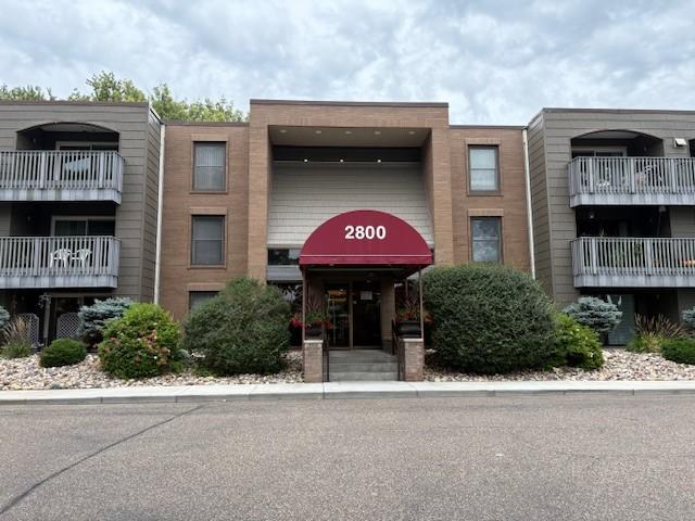 2800 Hamline Avenue N Unit 139 Saint Paul MN 55113 - MLS# 6782755