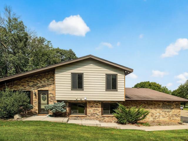 1010 Zanzibar Lane N Plymouth MN 55447 - MLS# 6782837