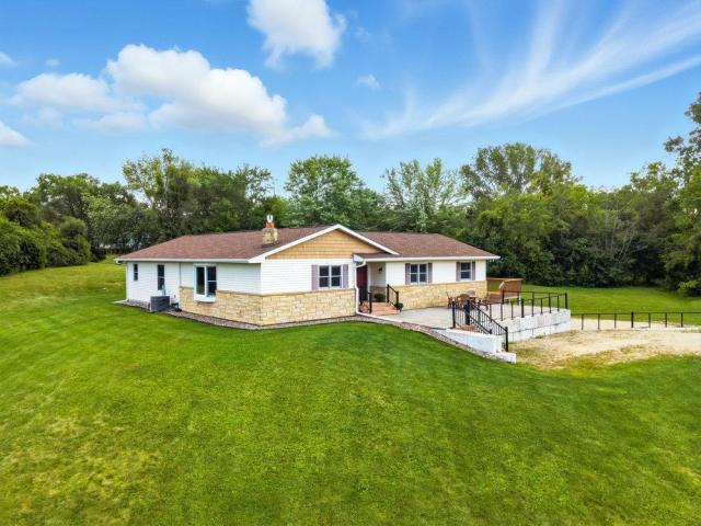 22575 Pinto Lane Lakeville MN 55044 - MLS# 6782855