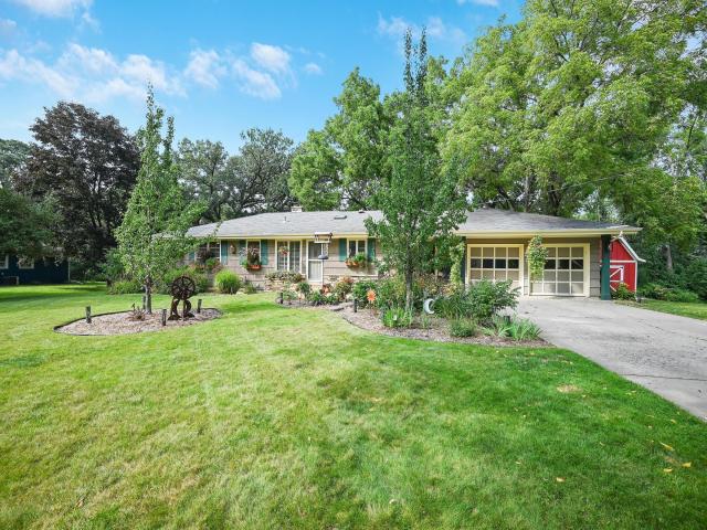 3220 Harmony Circle Burnsville MN 55337 - MLS# 6782996