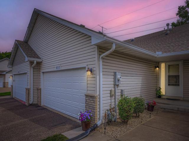 653 86th Lane NW Coon Rapids MN 55433 - MLS# 6783086