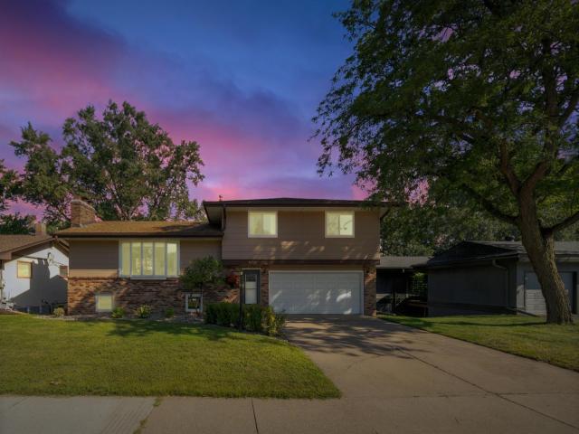 2179 Upper Afton Road E Saint Paul MN 55119 - MLS# 6783100