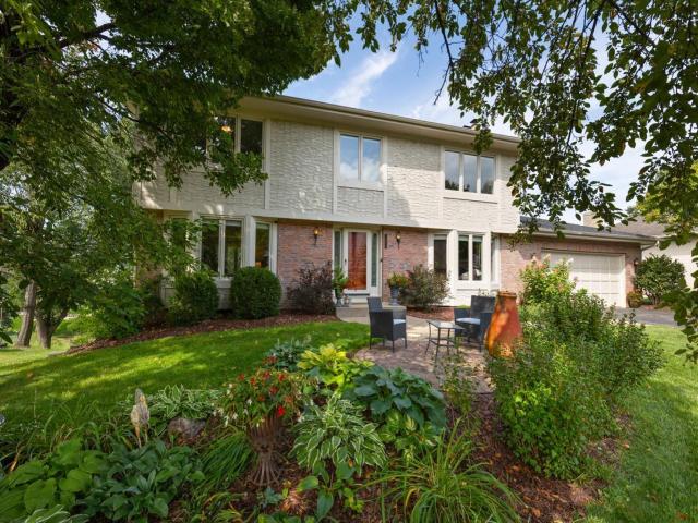 11332 Creekridge Drive Eden Prairie MN 55347 - MLS# 6783157