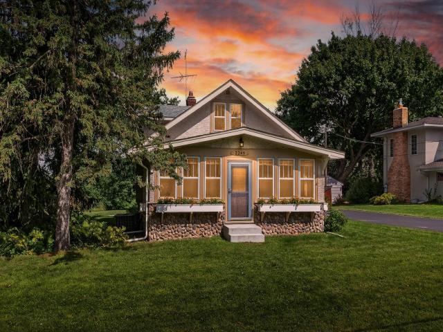 2249 Case Avenue E Saint Paul MN 55119 - MLS# 6783188