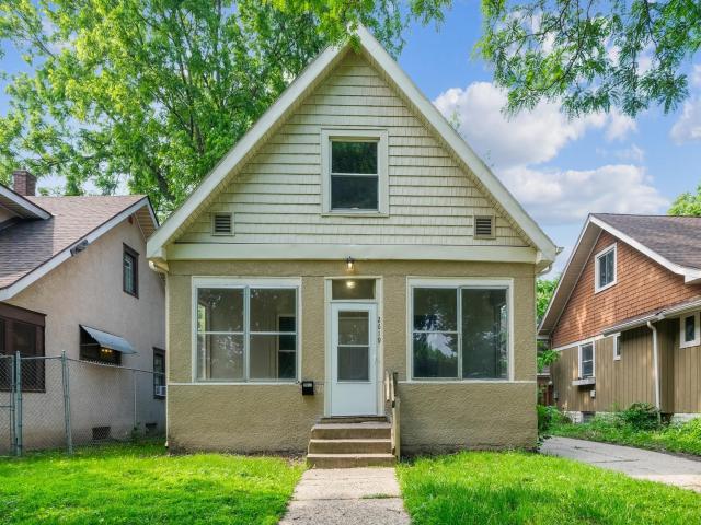 2619 23rd Avenue N Minneapolis MN 55411 - MLS# 6783494