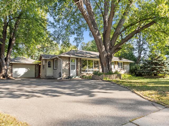 1212 Hillside Lane Burnsville MN 55306 - MLS# 6783498