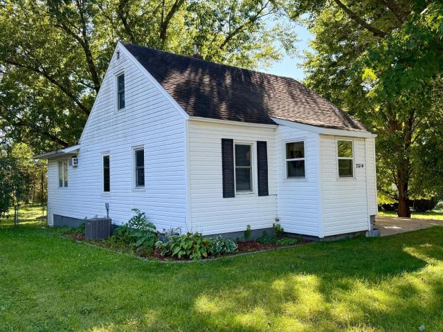 2014 14th Street SE Rochester MN 55904 - MLS# 6783552