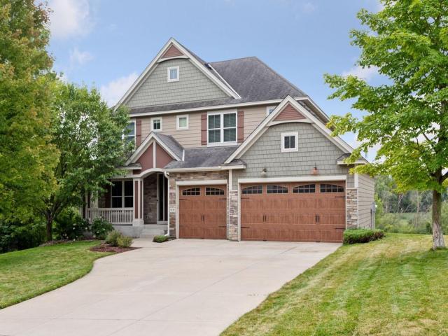 906 Woodland Drive Saint Paul MN 55109 - MLS# 6783583