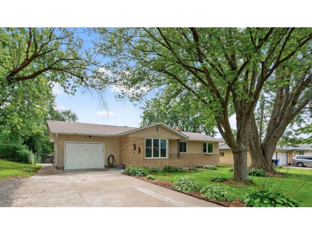 2076 Larpenteur Avenue E Saint Paul MN 55109 - MLS# 6783611