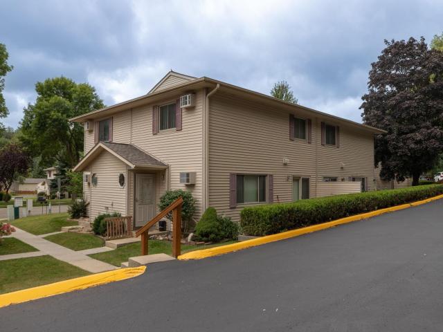 11 Meadow Run Drive SW Unit B Rochester MN 55902 - MLS# 6783631