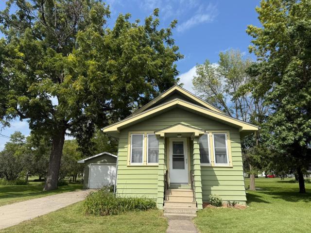 522 1st Street NE Blooming Prairie MN 55917 - MLS# 6783652