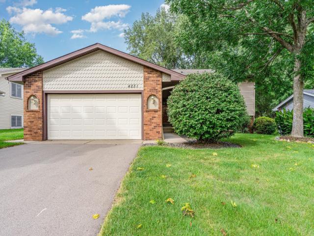 4231 Yorktown Drive Saint Paul MN 55123 - MLS# 6784097