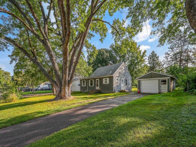 1704 Gurney Street N Maplewood MN 55117 - MLS# 6784112
