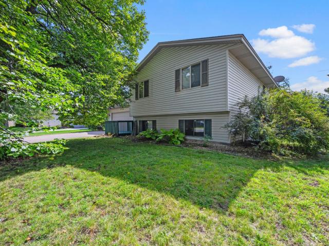 10955 97th Place N Maple Grove MN 55369 - MLS# 6784142