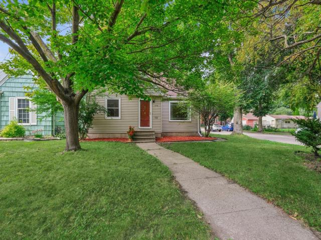 2958 NE Stinson Boulevard Minneapolis MN 55418 - MLS# 6784314