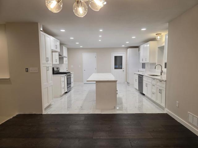 8301 Lawndale Lane N Maple Grove MN 55311 - MLS# 6784476