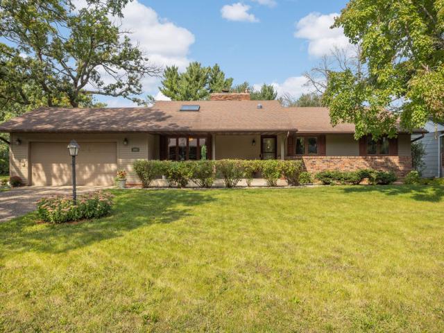 1966 Skyline Drive S Burnsville MN 55337 - MLS# 6784549
