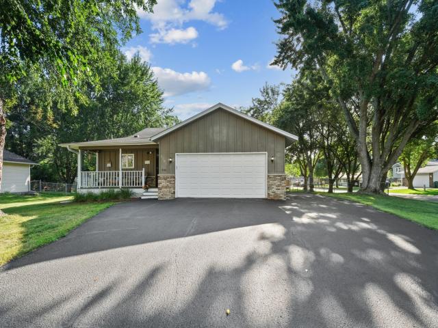 9146 Ives Lane N Maple Grove MN 55369 - MLS# 6784904