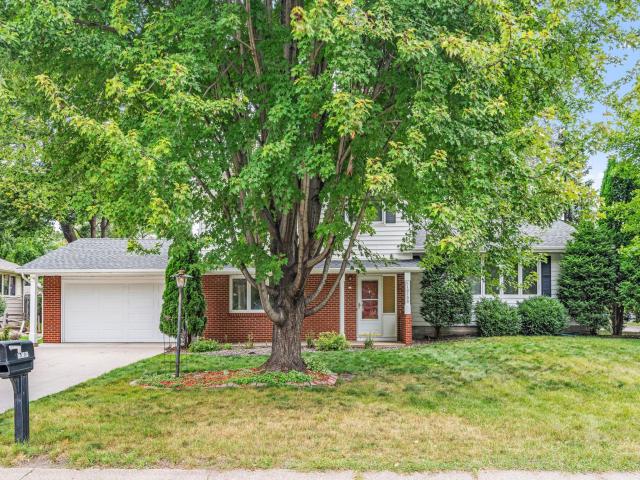 10100 39th Avenue N Plymouth MN 55441 - MLS# 6784965