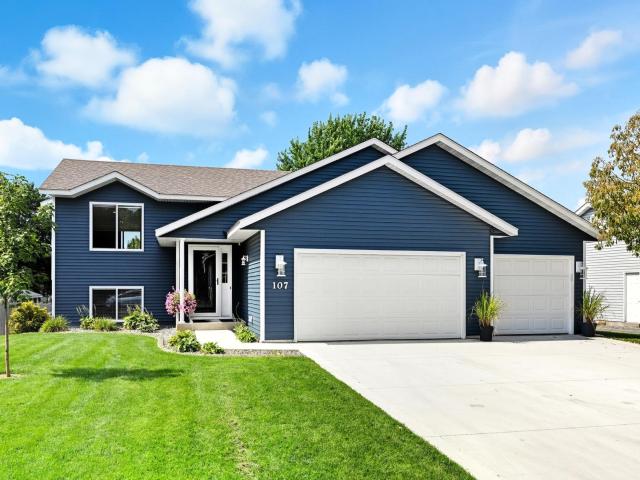 107 Century Lane Silver Lake MN 55381 - MLS# 6785046