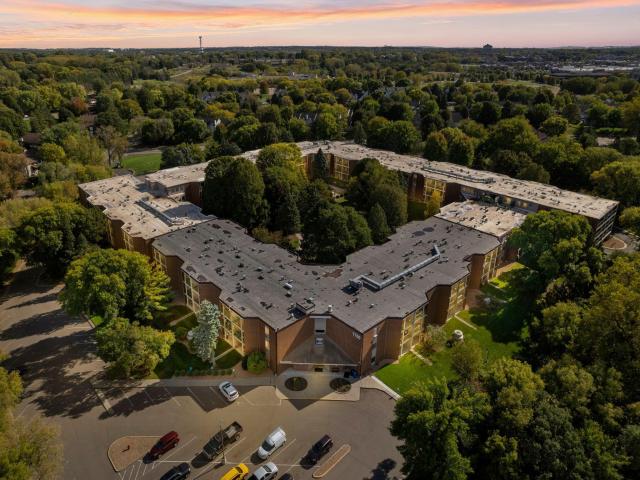 1700 Four Oaks Road Unit 118 Eagan MN 55121 - MLS# 6785058