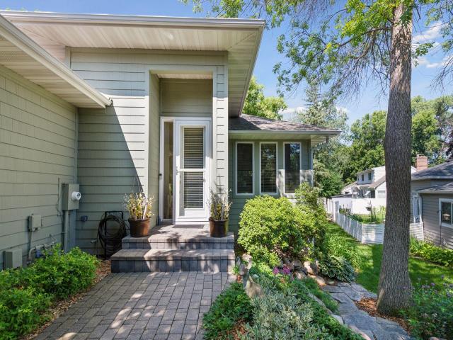15703 Sussex Drive Minnetonka MN 55345 - MLS# 6785296