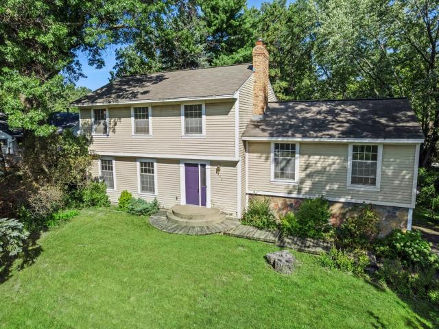 2872 18th Street NW Saint Paul MN 55112 - MLS# 6785603