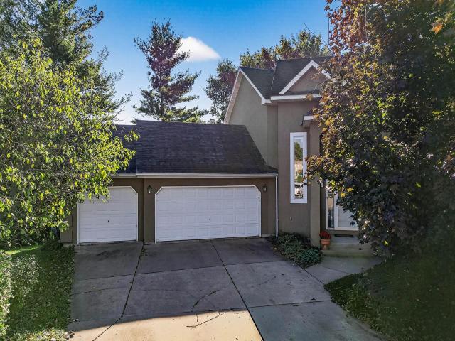 2211 Brittany Court Saint Paul MN 55112 - MLS# 6785787