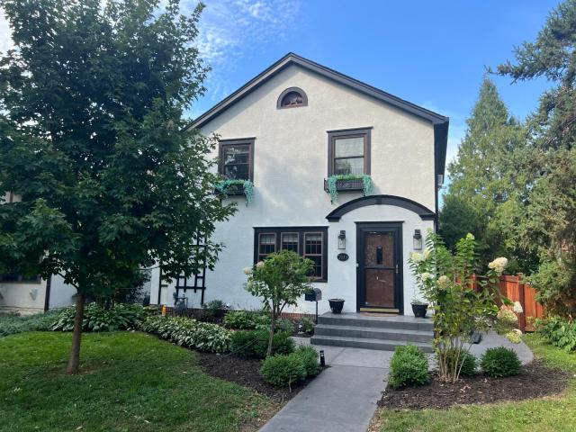 2133 Berkeley Avenue Saint Paul MN 55105 - MLS# 6785807