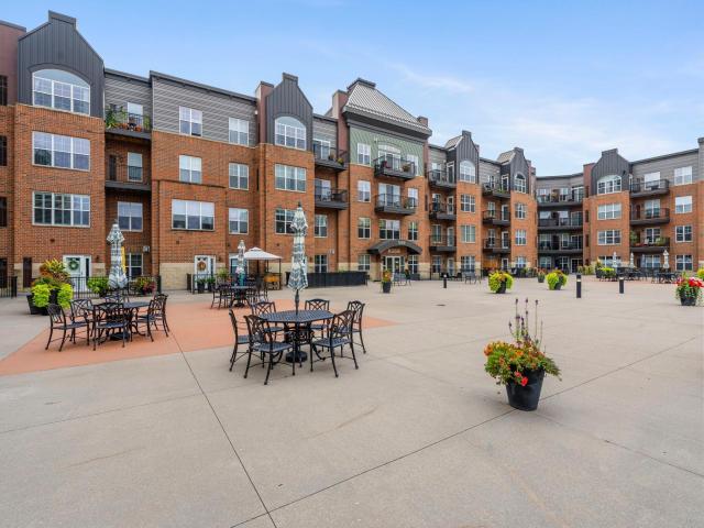 1800 Graham Avenue Unit 126 Saint Paul MN 55116 - MLS# 6786031