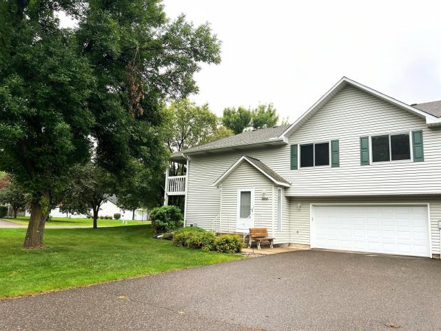 3737 Gershwin Lane N Saint Paul MN 55128 - MLS# 6786103