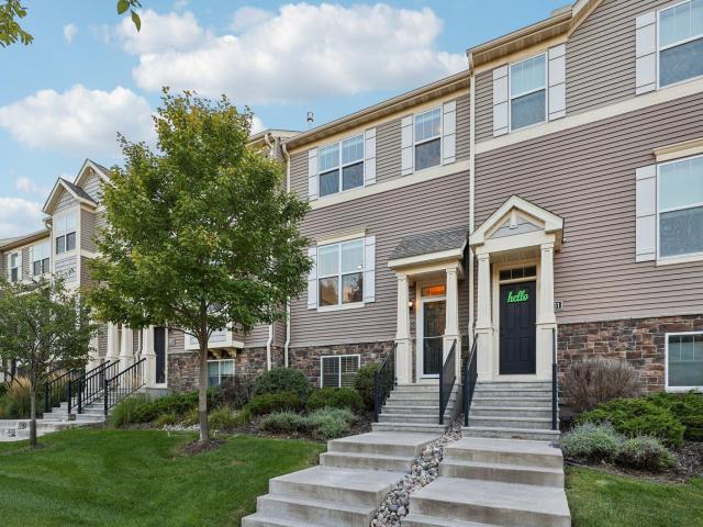 8933 SW Village Loop Chanhassen MN 55317 - MLS# 6786290