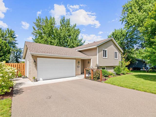 11145 Lower 167th Street W Lakeville MN 55044 - MLS# 6786544