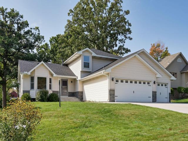 2193 Jennifer Court Saint Paul MN 55109 - MLS# 6786617