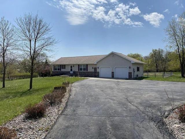 4490 29th Street SE Rochester MN 55904 - MLS# 6786705