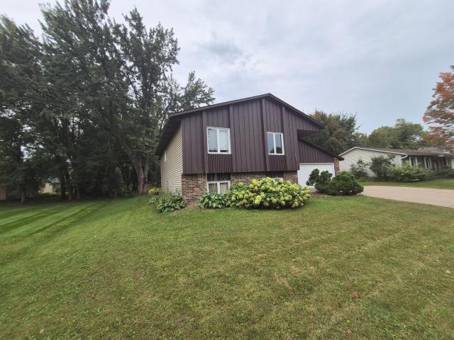 9635 106th Avenue N Maple Grove MN 55369 - MLS# 6786769