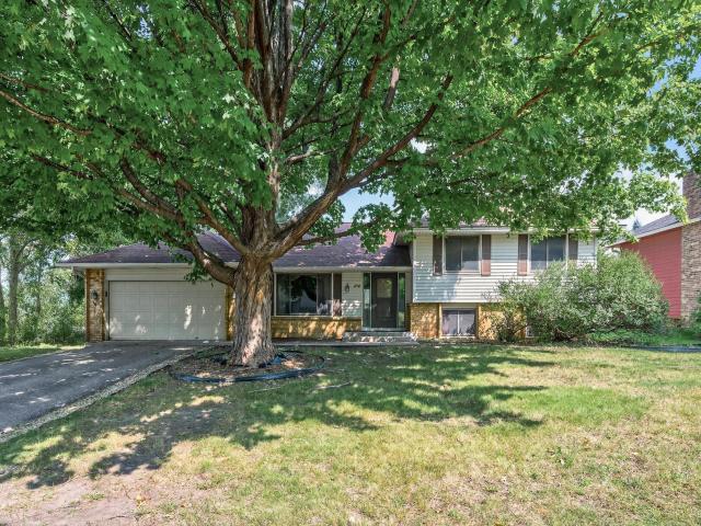 104 Knoll Circle E Burnsville MN 55337 - MLS# 6786813