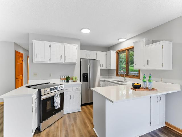 125 E Lake Street Waconia MN 55387 - MLS# 6787007