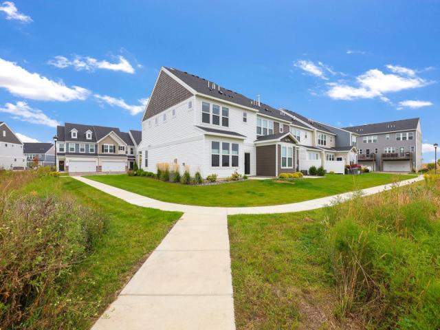 2585 Paddock Path Shakopee MN 55379 - MLS# 6787210